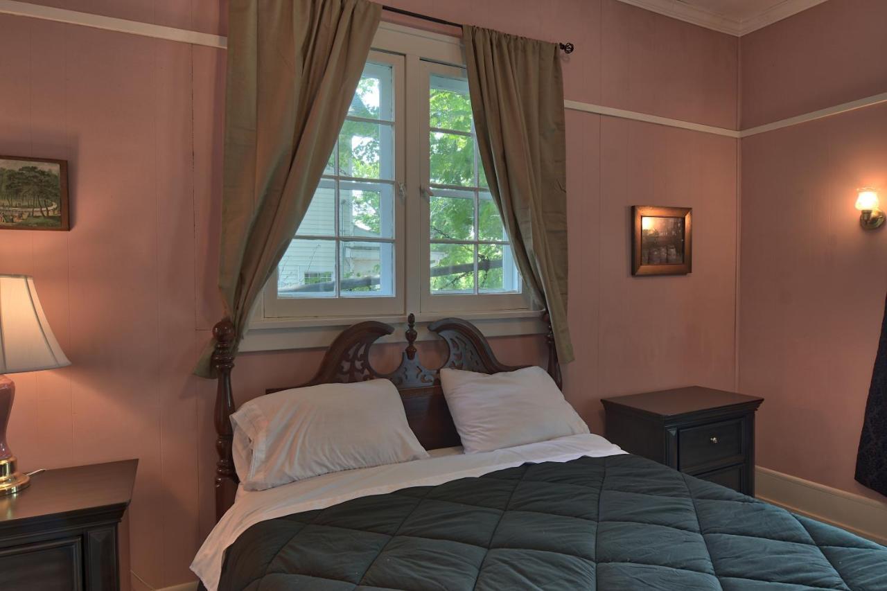 Charlevoix House Bed and Breakfast Eksteriør billede