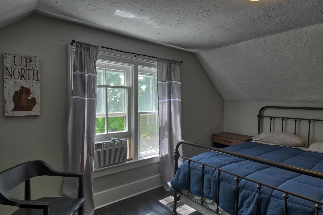 Charlevoix House Bed and Breakfast Eksteriør billede